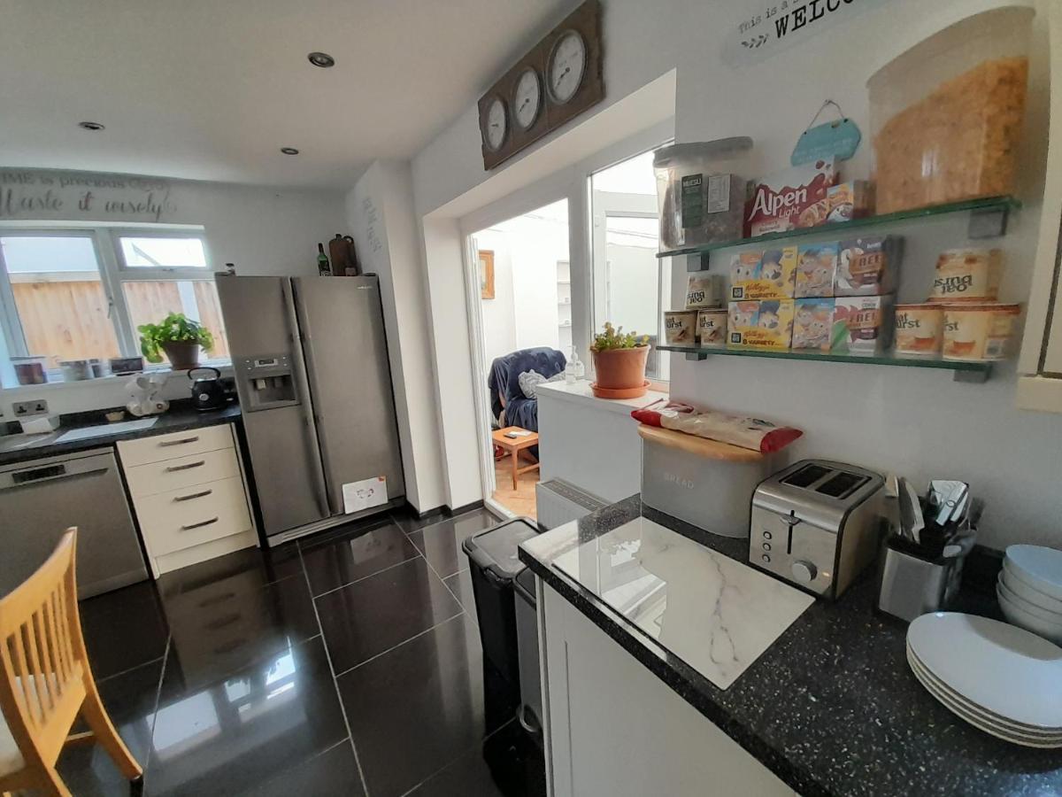 The Homestay Get Away Margate Ngoại thất bức ảnh