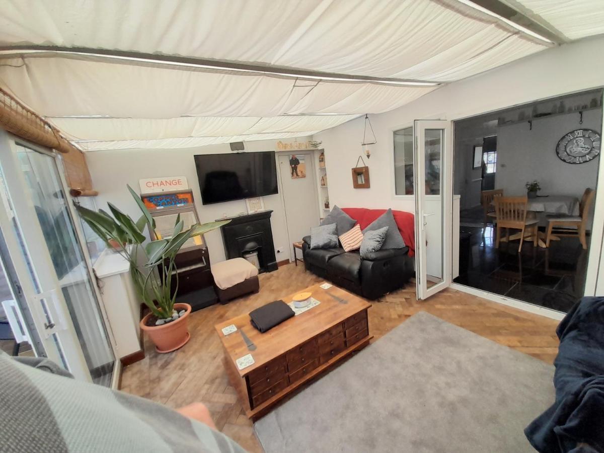 The Homestay Get Away Margate Ngoại thất bức ảnh